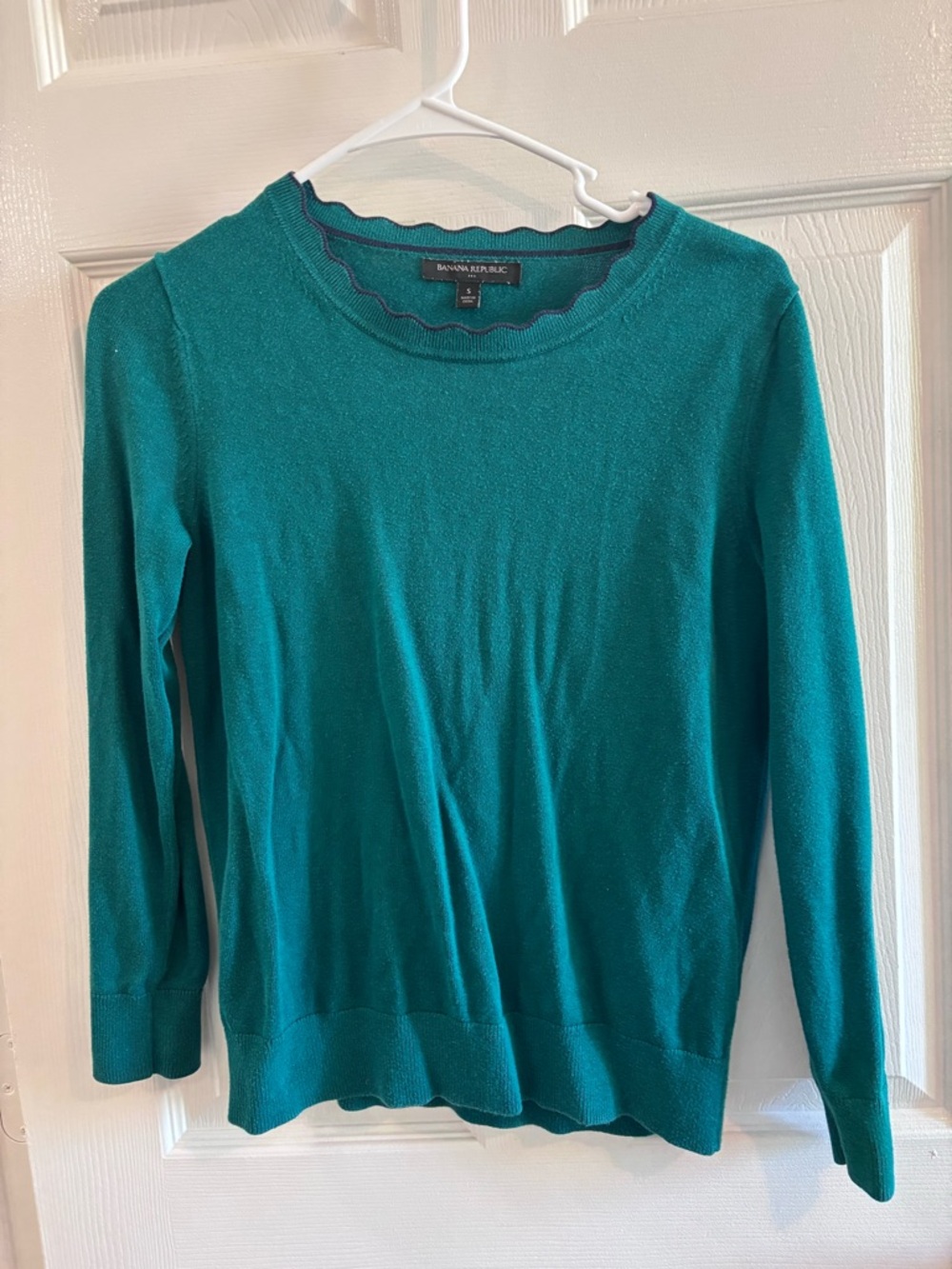 Banana Republic Teal Scallop-Edge Crewneck Sweater